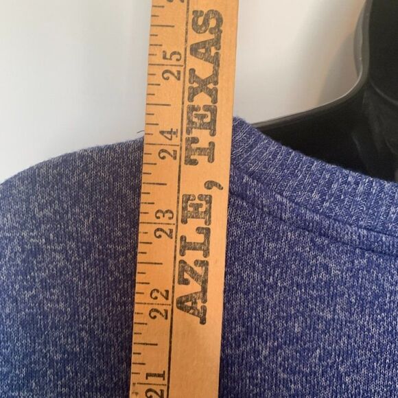 Natori V Neck T Shirt - Picture 6 of 8